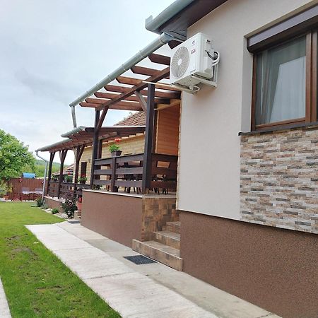Kaptarko Apartmanhaz Demjén Eksteriør bilde